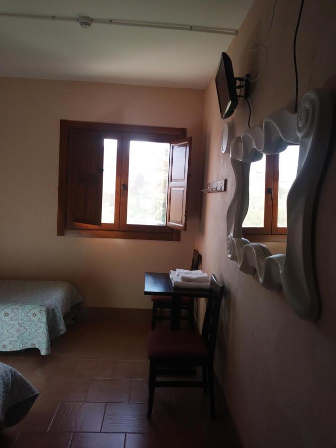 Albergue De Las Estrellas Navarrete Cameră foto